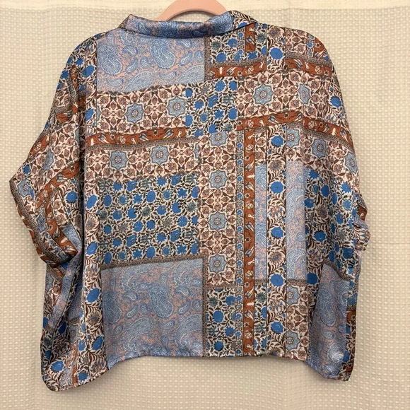 dRA Los Angeles blue boxy silky patchwork button down top M - Picture 6 of 7